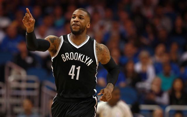 在足球场上 在足球场上