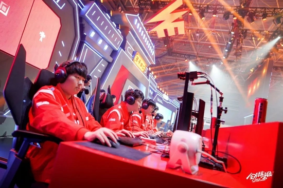 两支队伍的 两支队伍的