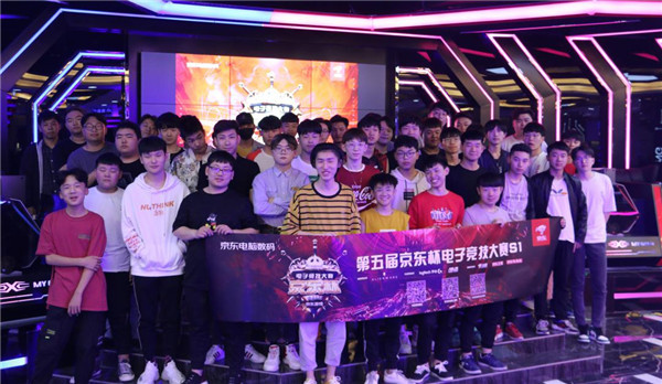 而是一整个 而是一整个